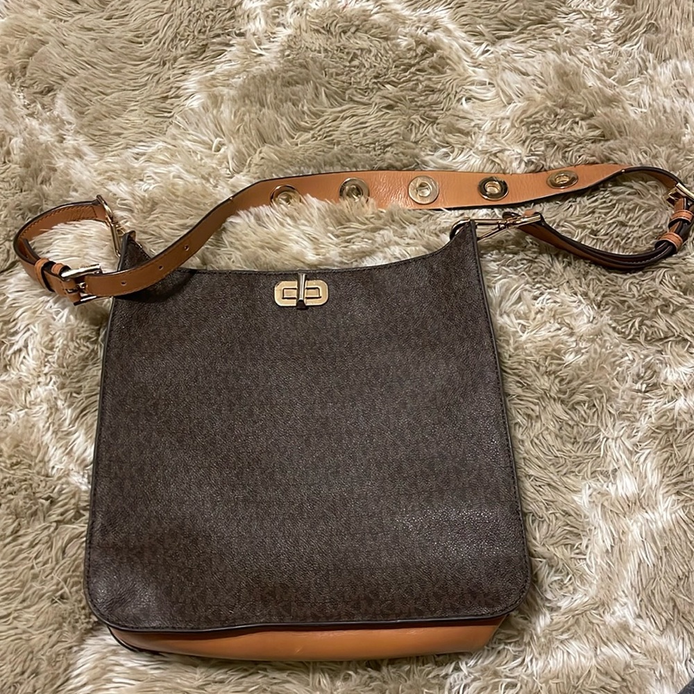 MK purse